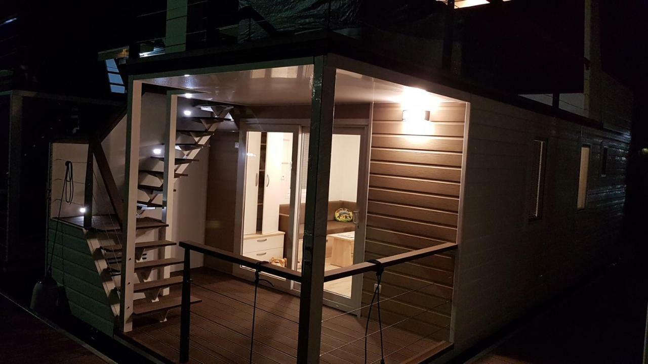 Floating Sea House Portorose Hotel Bagian luar foto