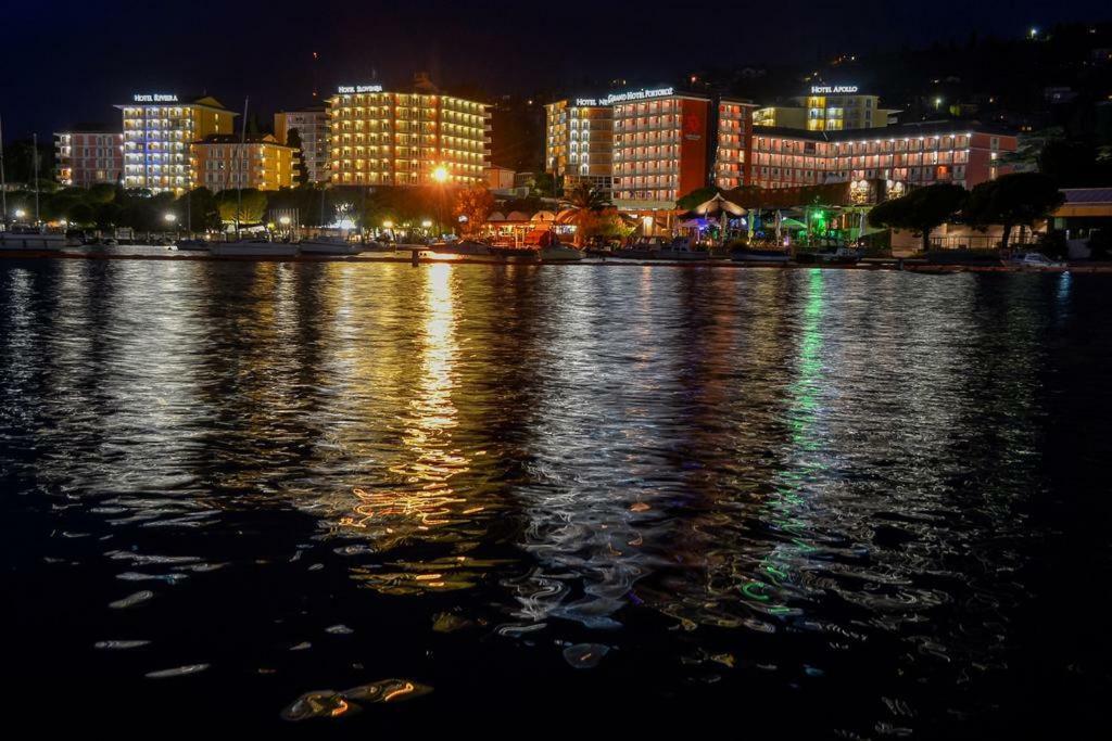 Floating Sea House Portorose Hotel Bagian luar foto