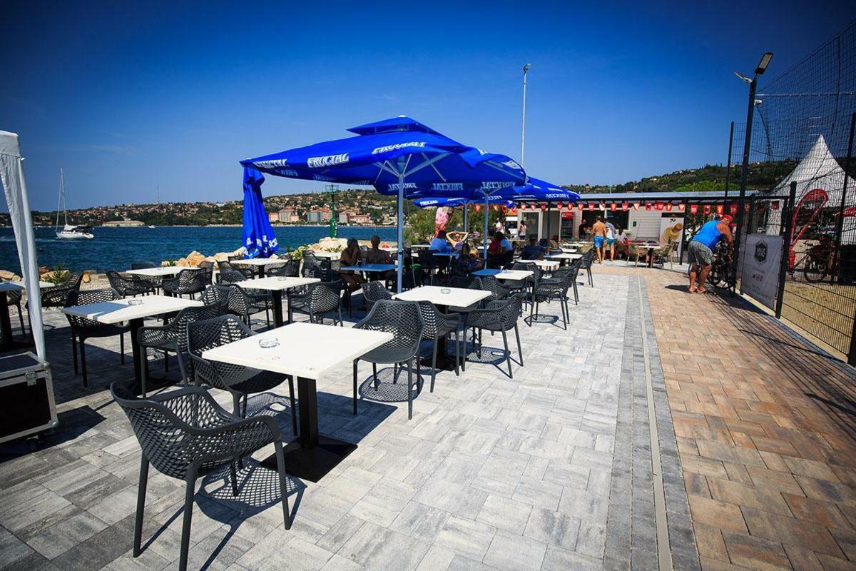 Floating Sea House Portorose Hotel Bagian luar foto