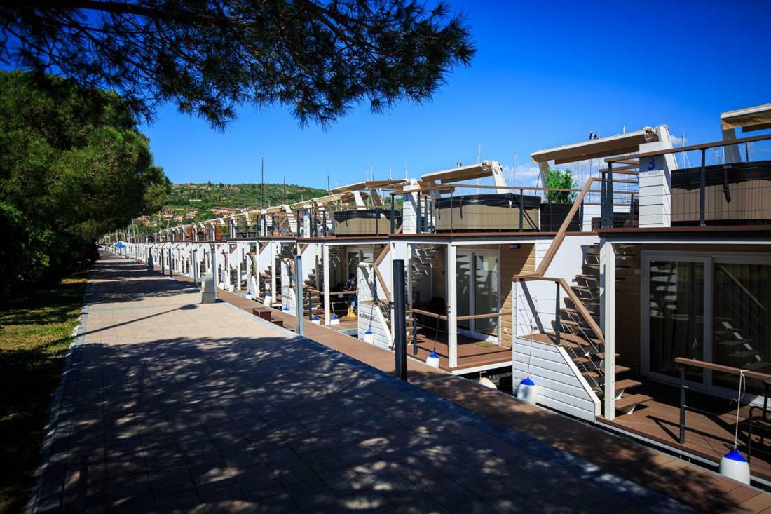 Floating Sea House Portorose Hotel Bagian luar foto